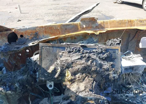 2016 Volvo Xc90 T6 Momentum из США, поврежденный, VIN YV4A22PK4G1051830